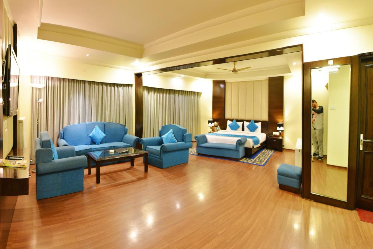 Indraprastha Resort Далхаузи Екстериор снимка