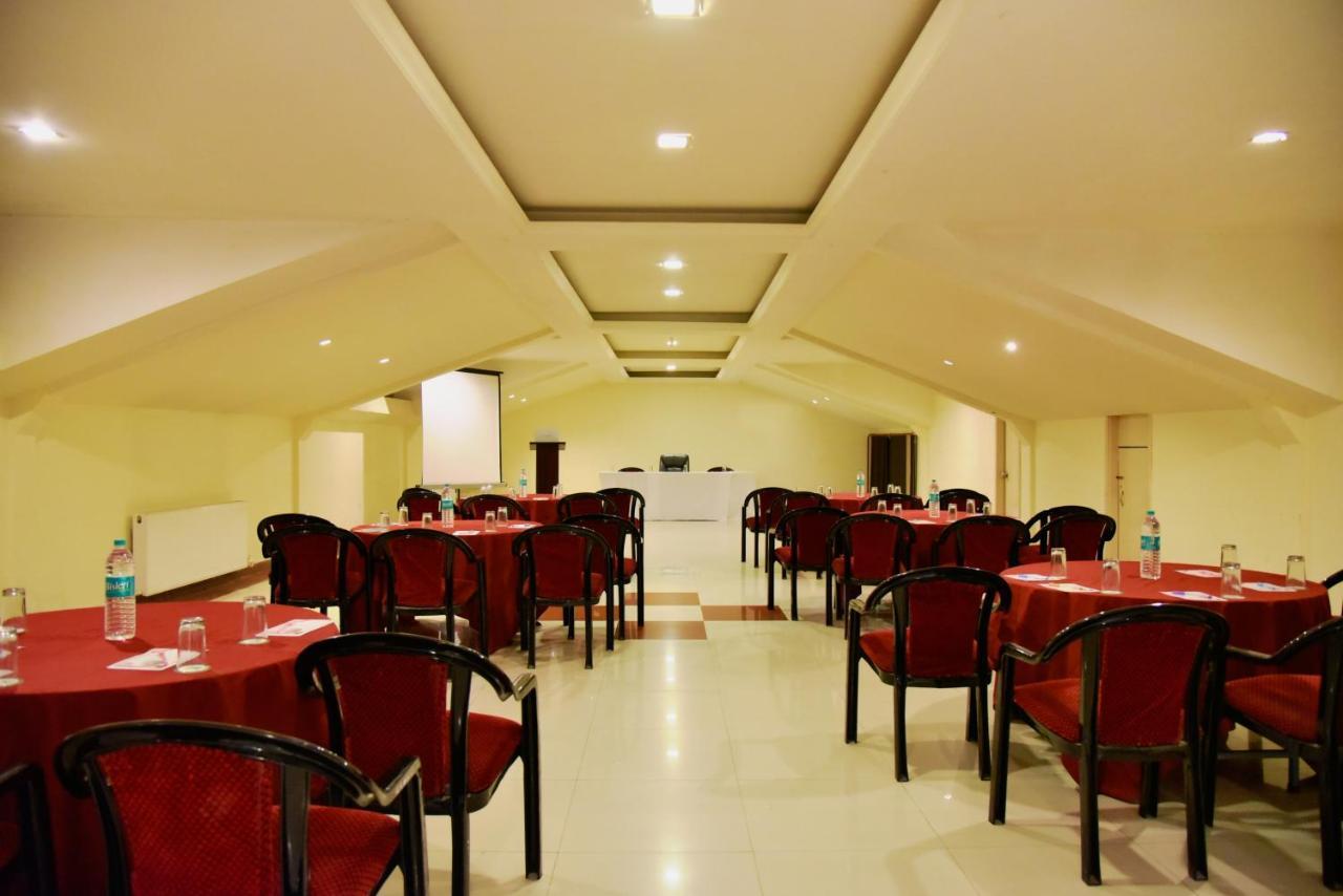 Indraprastha Resort Далхаузи Екстериор снимка