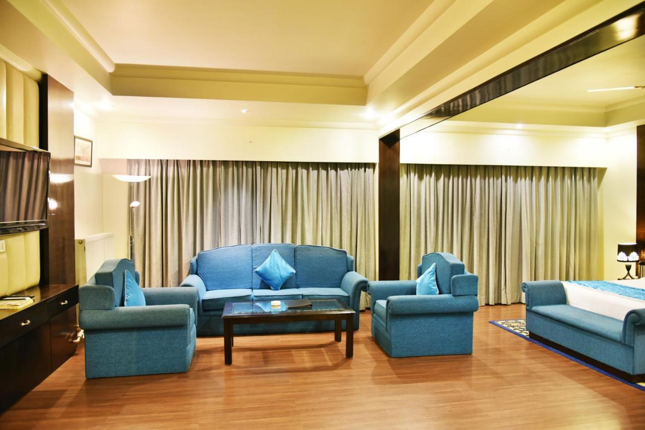 Indraprastha Resort Далхаузи Екстериор снимка