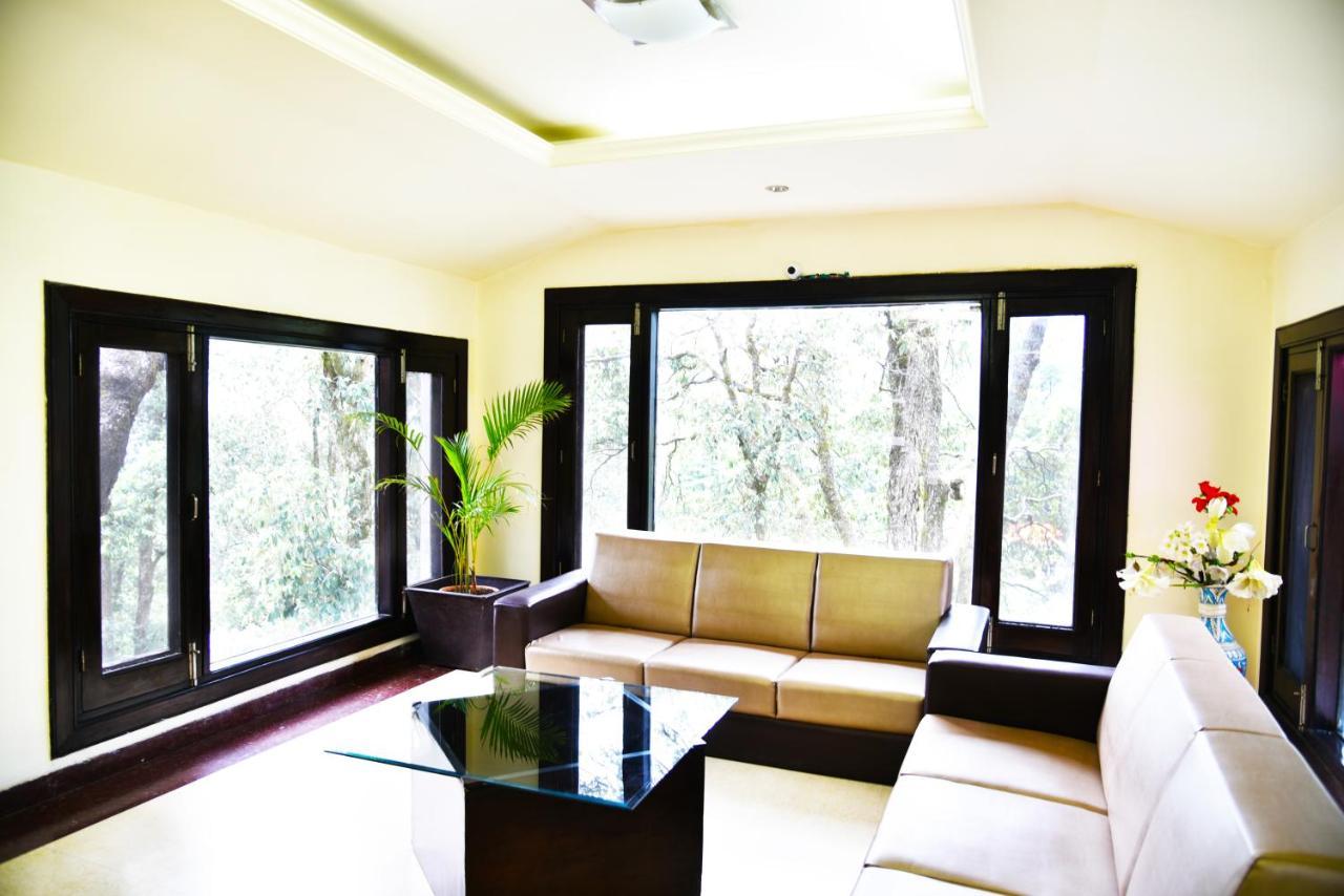 Indraprastha Resort Далхаузи Екстериор снимка